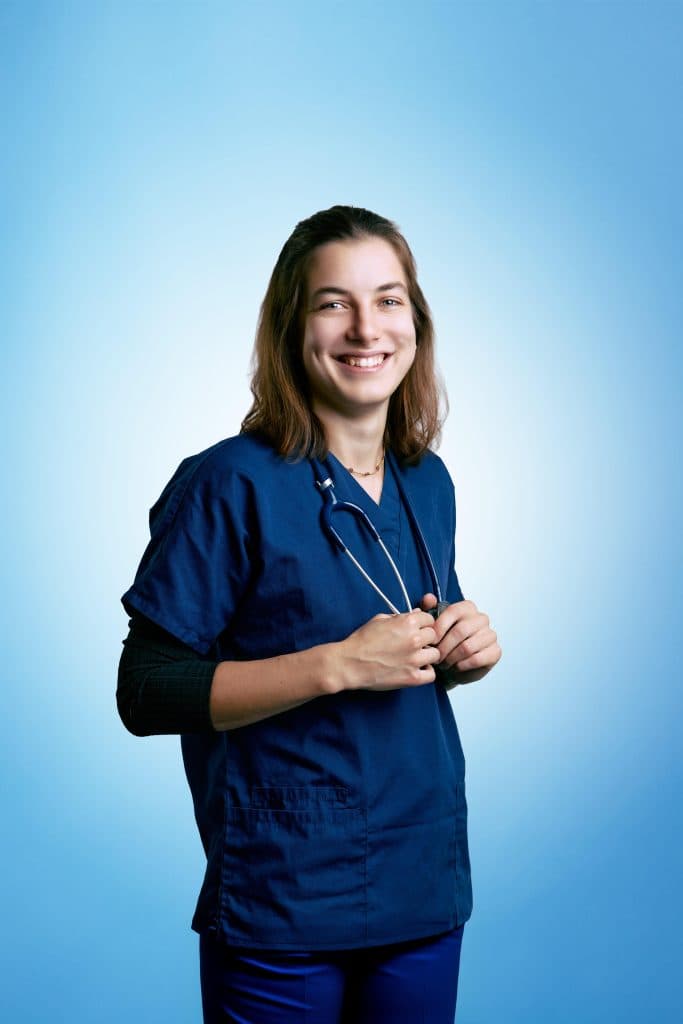 Présentation du Dr Bertille Chauvaux – Vétérinaire à la clinique VETINPARIS – Faubourg Saint-Antoine